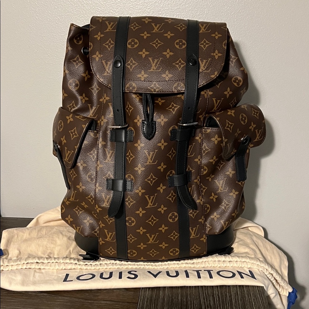 Louis Vuitton Christopher MM Monogram Madagascar Canvas  Backpack w/ dustcover